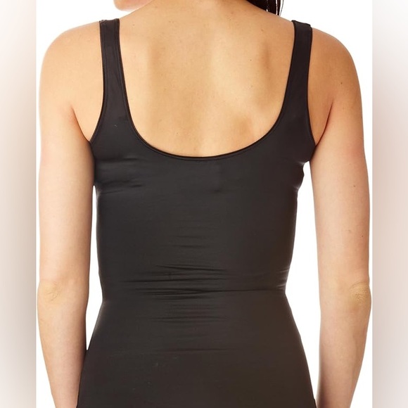 SPANX Shapewear Black Scoop‎ Neck Low Back Tank Top - Picture 1 of 4